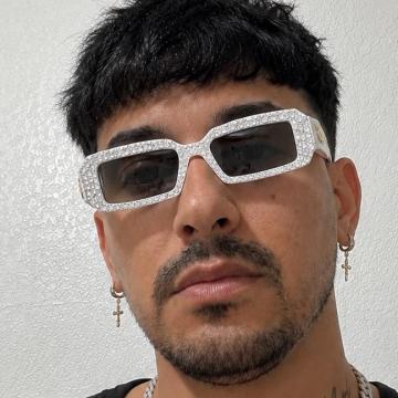Click for Darrell profile