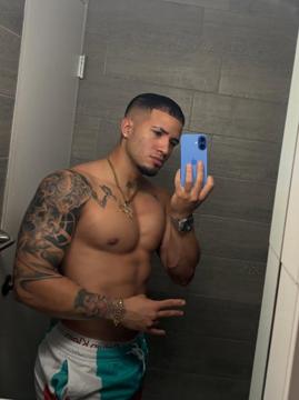 Click for soydemiami122 profile